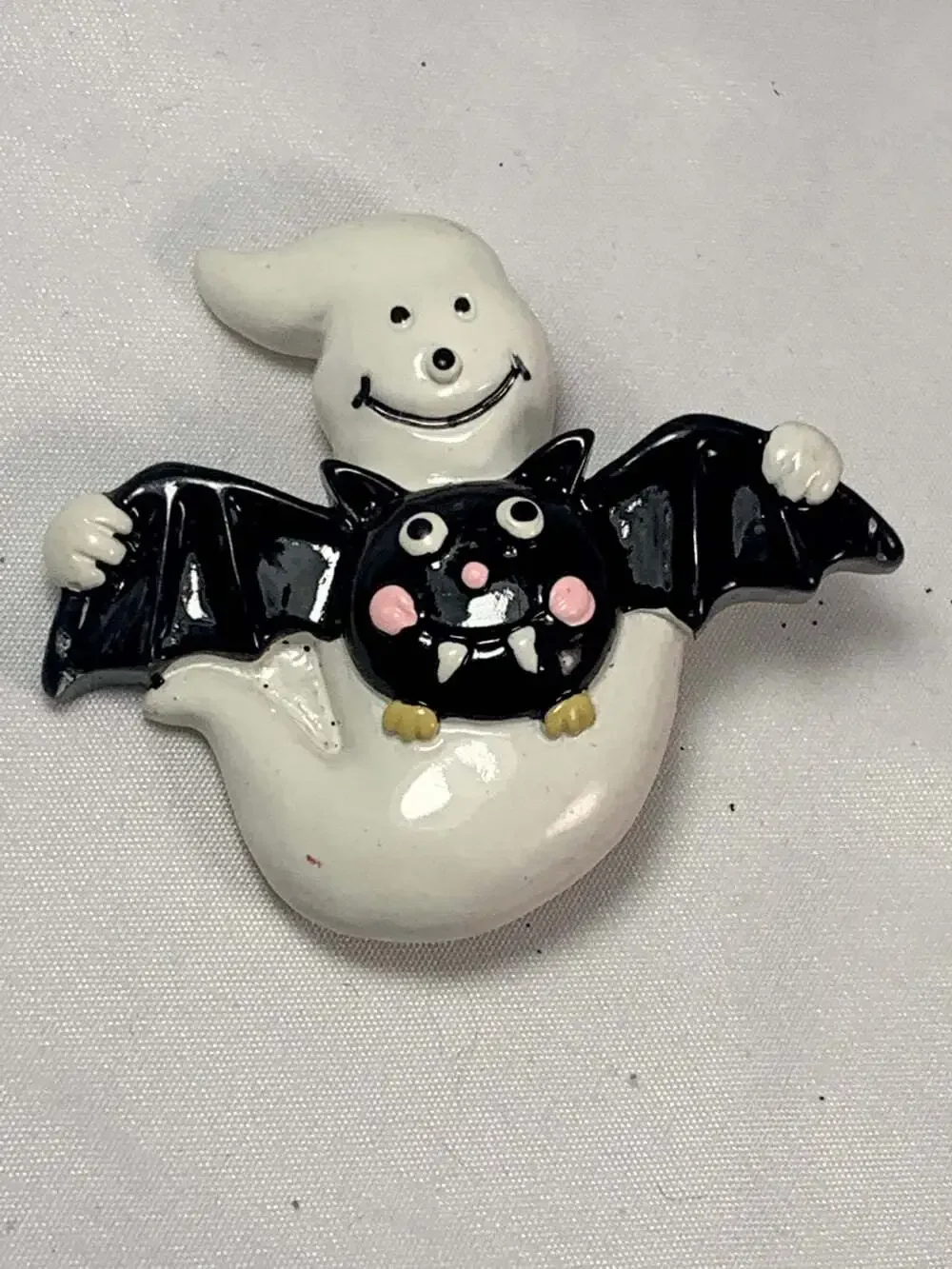 Resin Happy Ghost With Bat Pal Pin Halloween vintage